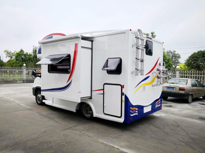 依维柯欧胜C型房蓝颜gtv
带拓展仓